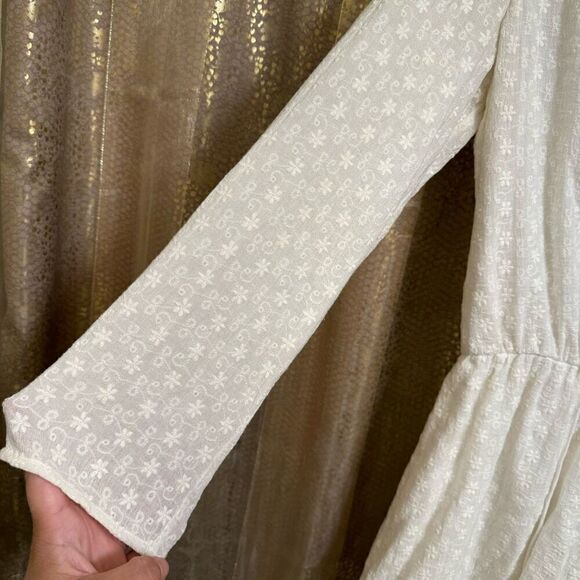 WAYF White Long Sleeve Lattice Trim Floral Eyelet Shorts Romper Small - Picture 5 of 12